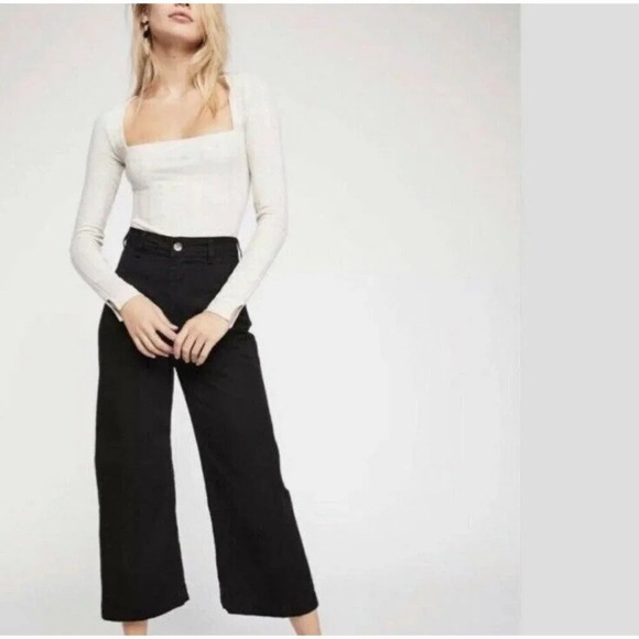 Free People Intimately Beside Me Ribbed Square Neck LS Bodysuit Size Large Wm's - Picture 3 of 11